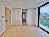 Girne Bellapais'te Satılık Özel Tasarımlı 4+1 Havuzlu Lüks Villa