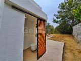 Girne Bellapais'te Satılık Özel Tasarımlı 4+1 Havuzlu Lüks Villa