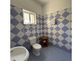 Girne Çatalköy'de Özel Yüzme Havuzu ve Geniş Bahçeli Satılık Müstakil Villa