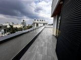 Girne Merkez, Ticari İzinli Satılık 3+1 Büyük Ofis 280.000 STG / +905338202346