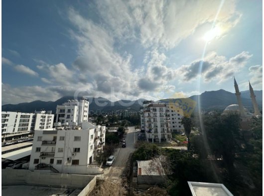 GİRNE/ MRK.DE KİRALIK 3+1 LÜKS DAİRE /3+1 LUXURY FLAT FOR RENT IN KYRENIA/MRK.