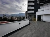 Girne Merkez, Ticari İzinli Satılık 3+1 Büyük Ofis 280.000 STG / +905338202346