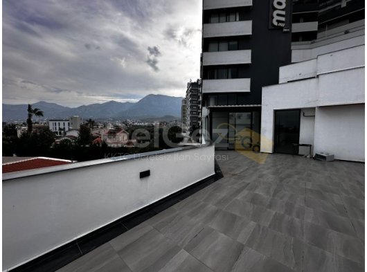 Girne Merkez, Ticari İzinli Satılık 3+1 Büyük Ofis 280.000 STG / +905338202346