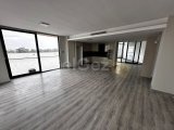 Girne Merkez, Ticari İzinli Satılık 3+1 Büyük Ofis 280.000 STG / +905338202346
