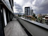 Girne Merkez, Ticari İzinli Satılık 3+1 Büyük Ofis 280.000 STG / +905338202346