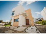 Ortak Havuzlu İki Yatak Odalı Müstakil Villa