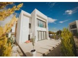Ortak Havuzlu İki Yatak Odalı Müstakil Villa