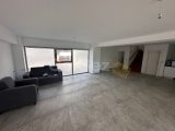 Girne'de Merkez Lord Palace Yanında Cadde Üzeri Kiralık Dükkan 2200 STG / +905338202343