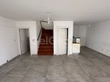 Girne'de Merkez Lord Palace Yanında Cadde Üzeri Kiralık Dükkan 2200 STG / +905338202343