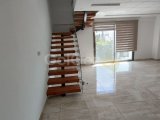 Girne Merkez, Lord Palace Yakınında Kiralık Ticari İzinli Dubleks Ofis 1.050 STG / +905338202346  