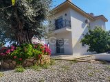 Kıbrıs Girne Bellapais'te Özel Havuzlu ve Geniş Kullanım Alanlı Kiralık 3+1 Villa