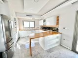 Girne Çatalköy Bölgesinde Denize Yürüme Mesafesinde Kiralık Lüks Villa