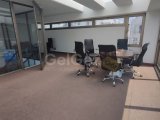Girne'de Merkez, Cadde Üzeri 4 Katlı Teraslı Kiralık Dükkan 4050 STG / +905338202343