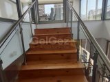 Girne'de Merkez, Cadde Üzeri 4 Katlı Teraslı Kiralık Dükkan 4050 STG / +905338202343