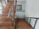Girne'de Merkez, Cadde Üzeri 4 Katlı Teraslı Kiralık Dükkan 4050 STG / +905338202343