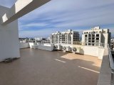 Girne Merkez, Lefkoşa Çemberinde Geniş Teraslı Ticari İzinli Kiralık Ofis 1.500 STG / +905338202343