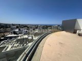 Girne Merkez, Sıfır Eşyalı Çatı Teraslı Kiralık 2+1 Ticari İzinli Ofis 1400 STG / +905338202346