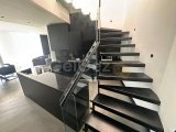 Girne Merkez, Sıfır Eşyalı Çatı Teraslı Kiralık 2+1 Ticari İzinli Ofis 1400 STG / +905338202346
