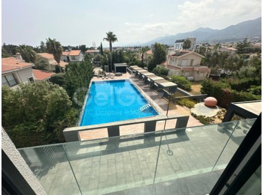 Girne Merkez, Kiralık 2+1 Havuzlu Rezidans 800 STG / +905338202346