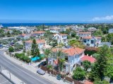 Girne Merkezinde Satılık Özel Konumlu 4+2 Villa