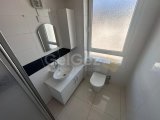 Girne'de Merkez, Pasha Otelin Yanında Ticari İzinli Kiralık 2+1 Ofis 2.000 STG / +905338202343