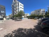 Girne'de Merkez, Pasha Otelin Yanında Ticari İzinli Kiralık 2+1 Ofis 2.000 STG / +905338202343