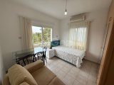 Girne Karaoğlanoğlu'nda Havuzlu Sitede Kiralık 3+1 Twin Ev