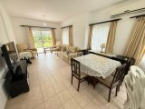 Girne Karaoğlanoğlu'nda Havuzlu Sitede Kiralık 3+1 Twin Ev