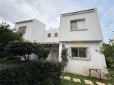 Girne Karaoğlanoğlu'nda Havuzlu Sitede Kiralık 3+1 Twin Ev