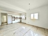 KKTC Girne Alsancak'ta Merit Hotels View'e Yakın Satılık 3 Yatak Odalı Daire
