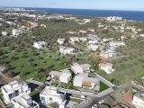 Girne Ozanköy Bölgesinde Havuzlu ve Ebeveyn Banyolu Satılık 4+1 Villalar