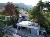 Kıbrıs Girne Bellapais Bölgesinde Satılık Türk Koçanlı 5+2 Havuzlu Süper Lüks Villa
