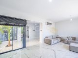 Kıbrıs Girne Doğanköy Bölgesinde Site İçerisinde Satılık Lüx 3+1 Peyzajlı Villa