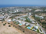 Kıbrıs Girne Amerikan Üniversitesi Çevre Yolu Üzerinde 915 M2 Arsa İçerisinde 4+1 Satılık Havuzlu Villa