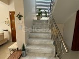Kıbrıs Girne Amerikan Üniversitesi Çevre Yolu Üzerinde 915 M2 Arsa İçerisinde 4+1 Satılık Havuzlu Villa