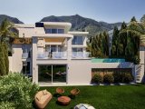 Kıbrıs Girne Karmi Bölgesinde Ful Deniz Manzaralı Ultra Lüks 5+1 Satılık Villalar