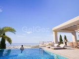 Kıbrıs Girne Karmi Bölgesinde Ful Deniz Manzaralı Ultra Lüks 5+1 Satılık Villalar