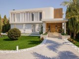 Kıbrıs Girne Karmi Bölgesinde Ful Deniz Manzaralı Ultra Lüks 5+1 Satılık Villalar