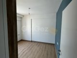 Girne Merkez Kiralık Ticari izinli 2+1 Daire 750 STG/+905338881419