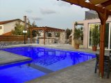 Girne Alsancak Merit otel karşısı günlük kiralık 3+1 villa 300 STG/+905338881419