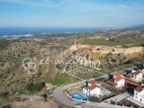 Kıbrıs Girne Arapköy Bölgesinde Kesintisiz Deniz Manzarılı Villa Yapımına Uygun 993 m2 Satılık Arsa