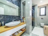 Girne Bellapais Bölgesinde 555 m2 Arsa İçerisinde Satılık Lüx Türk Malı Triplex Villa