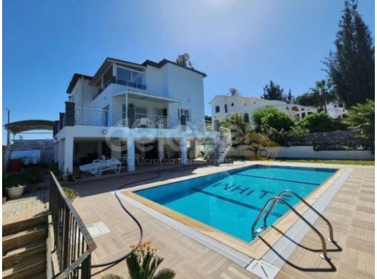 Girne Çatalköy Günlük MİNİMUM 3 GÜN Kiralık 4+1 Villa 250 STG/+9053388814119