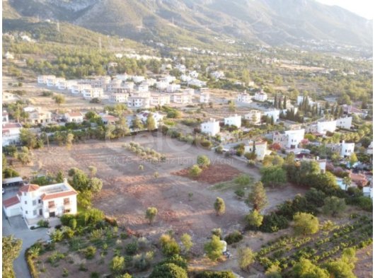 Girne Çatalköy Satılık Konut İmarlı Arsa 1.500.000 STG /+905338881419