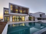Girne Çatalköy Satılık 4+1 Lüks Villa 850.000 STG/+905338881419
