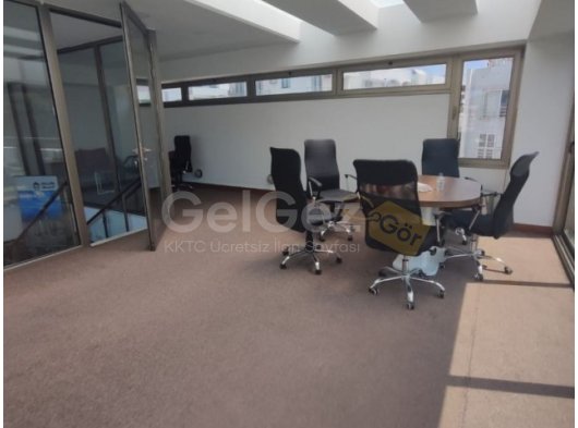 Girne Yeni Liman Bölgesi yol üzeri kiralık dükkan 4050 STG/++905338881419