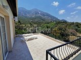 Girne Lapta Kiralık Deniz Manzaralı 3+1 Villa 1100 STG/+905338881419