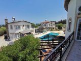 Girne Lapta Kiralık Deniz Manzaralı 3+1 Villa 1100 STG/+905338881419