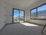 Girne Lapta Satılık 3+2 Villa 350.000 STG/+905338881419