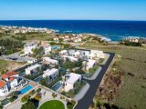 Girne Lapta Projeden Satılık Denize Sıfır 4+1 Lüks Villa 875.000 STG/+905338881419
